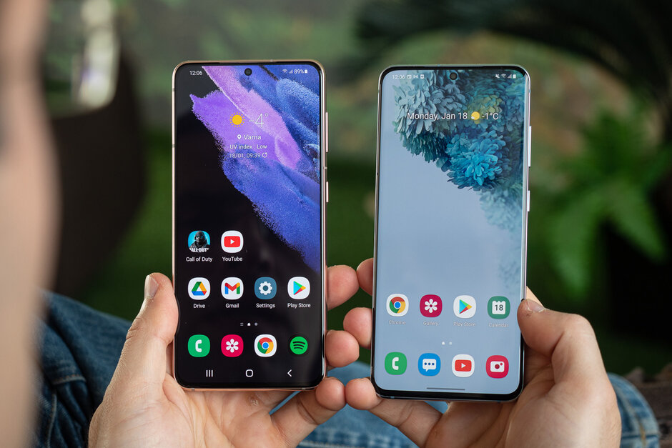 Izquierda: Galaxy S21; Derecha - Galaxy S20 - Review del Samsung Galaxy S21 