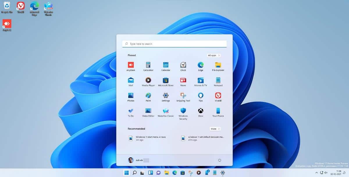 Menú de inicio de Windows 11 con 4 filas de iconos anclados