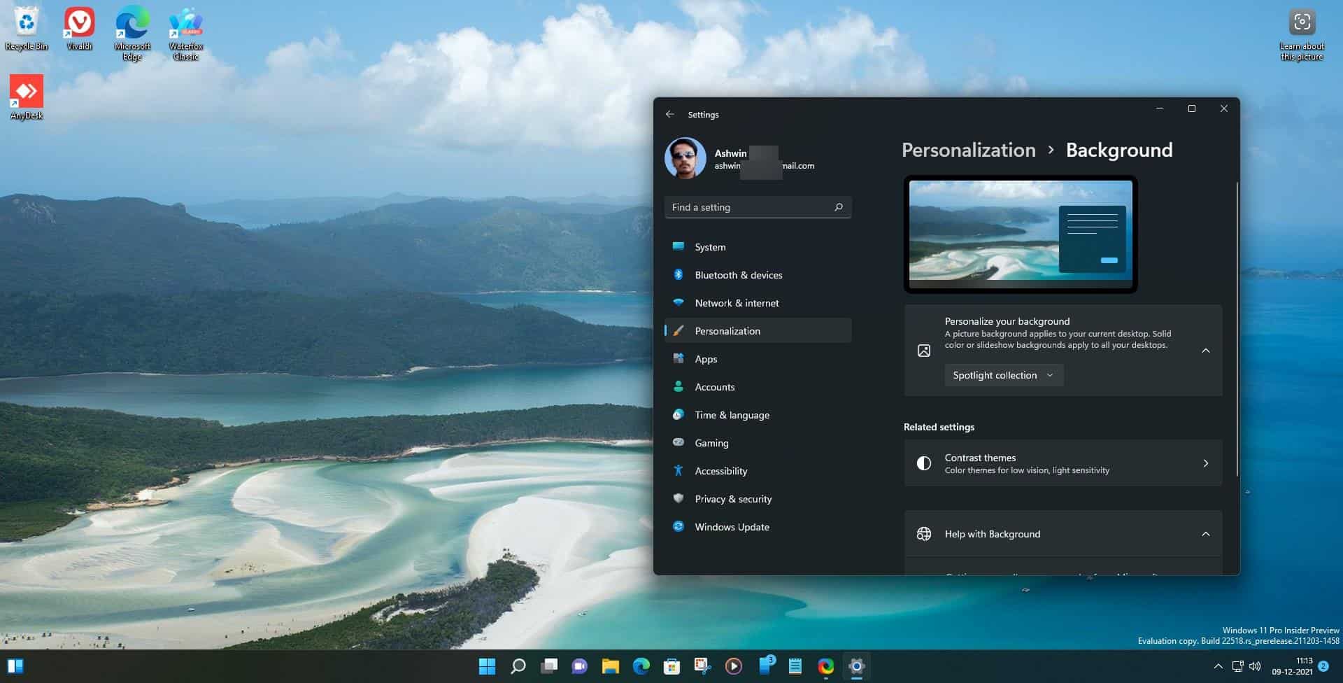 Windows 11 Insider Preview Build 22518 trae fondos de pantalla de Spotlight para escritorio
