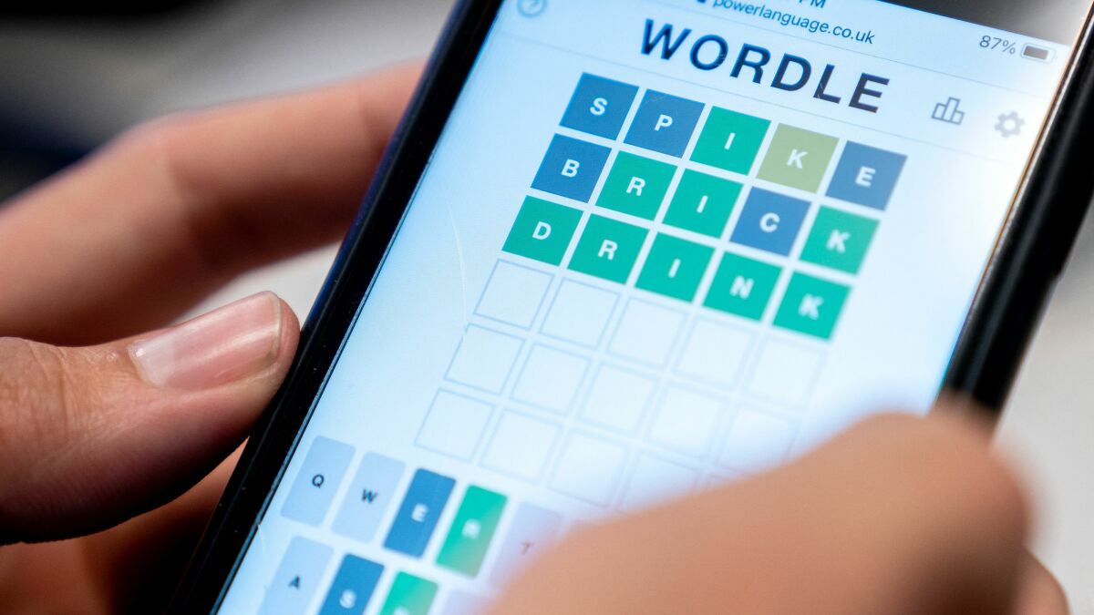 El popular juego basado en la web 'Worlde' se está copiando en todo Internet, y Apple está tomando medidas enérgicas contra los clones de la App Store.