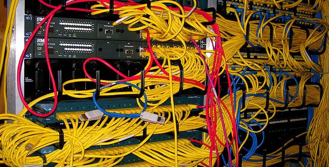 como-cuidar-los-cables-organizados como-cuidar-los-cables-organizados
